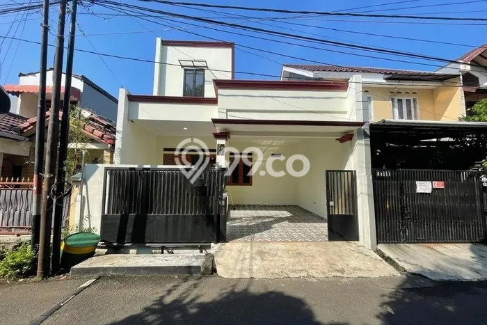 Hunian Nyaman Asri 3 KT Siap Huni di Pondok Bambu Jakarta Timur Hunian Nyaman Asri 3 KT Siap Huni di Pondok Bambu Jakarta Timur