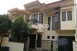Dijual Rumah Luas Elegan Dengan View Cantik di Rawamangun, Jakarta Timur Dijual Rumah Luas Elegan Dengan View Cantik di Rawamangun, Jakarta Timur