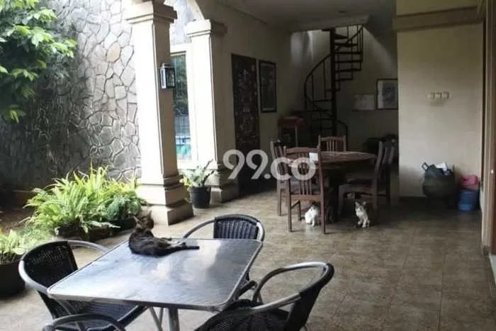 Hunian Elit LB 376m2 Siap Pakai Desain Elegan di Kemang Pratama, Bekasi Hunian Elit LB 376m2 Siap Pakai Desain Elegan di Kemang Pratama, Bekasi