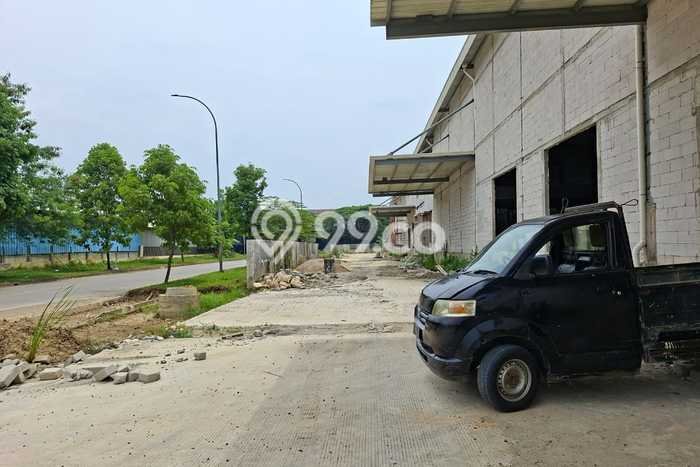 Gudang disewakan lokasi strategis Cikarang Pusat Bekasi 2172m2 Gudang disewakan lokasi strategis Cikarang Pusat Bekasi 2172m2