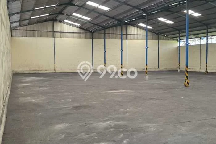 Disewakan Gudang komersial di Cakung luas bangunan 1344m2 Disewakan Gudang komersial di Cakung luas bangunan 1344m2