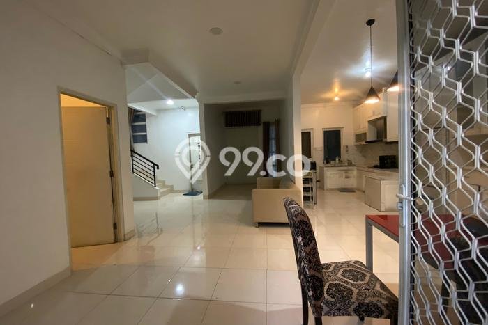 Sewa Rumah Murah di Grand Wisata Bekasi dengan 3 KT Sewa Rumah Murah di Grand Wisata Bekasi dengan 3 KT