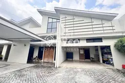 Hunian Eksklusif Siap Huni LT 1300m2 di Marpoyan Damai, Pekanbaru Hunian Eksklusif Siap Huni LT 1300m2 di Marpoyan Damai, Pekanbaru