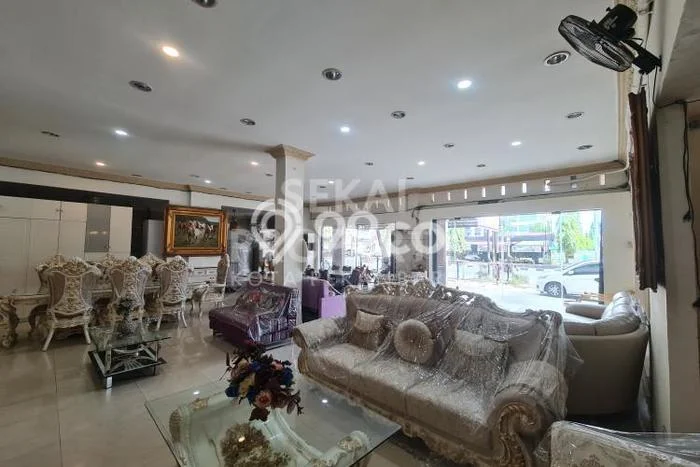 Area Strategis! Disewakan Ruko Lokasi Marpoyan Damai, Pekanbaru Cocok untuk Bisnis Area Strategis! Disewakan Ruko Lokasi Marpoyan Damai, Pekanbaru Cocok untuk Bisnis