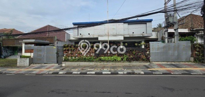 Kantor untuk Disewa di Pusat Bandung Luas Bangunan 1000m2 Kantor untuk Disewa di Pusat Bandung Luas Bangunan 1000m2