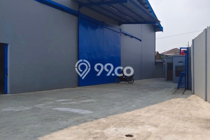 LOKASI STRATEGIS! Gudang Kawasan Kamal, Luas 480m², Pengunjung Terjamin LOKASI STRATEGIS! Gudang Kawasan Kamal, Luas 480m², Pengunjung Terjamin