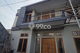 Ready to Use! Premium House LT 220m2 Desain Elegan di Pejaten Ready to Use! Premium House LT 220m2 Desain Elegan di Pejaten