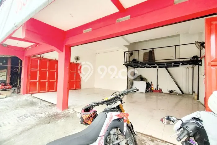 INVESTASI CERDAS! Gudang Kawasan Bekasi, Luas 94m², Area Komersial INVESTASI CERDAS! Gudang Kawasan Bekasi, Luas 94m², Area Komersial