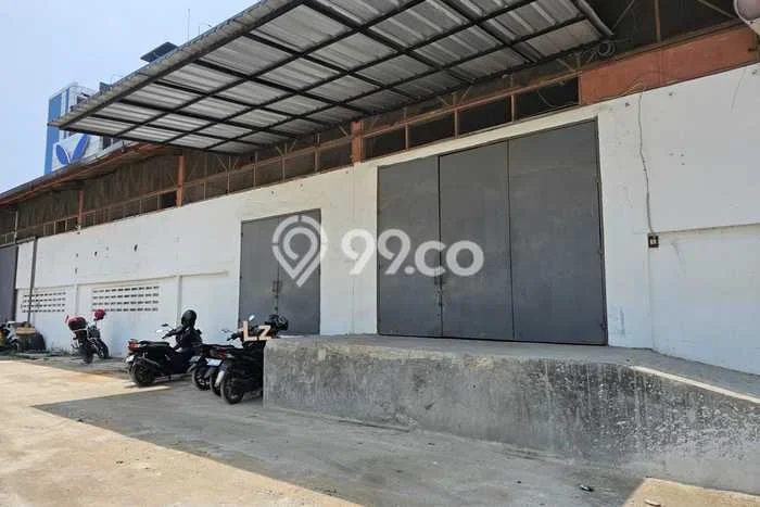 AREA KOMERSIAL! Gudang Disewakan di Pluit, Luas 810m², Akses Strategis AREA KOMERSIAL! Gudang Disewakan di Pluit, Luas 810m², Akses Strategis