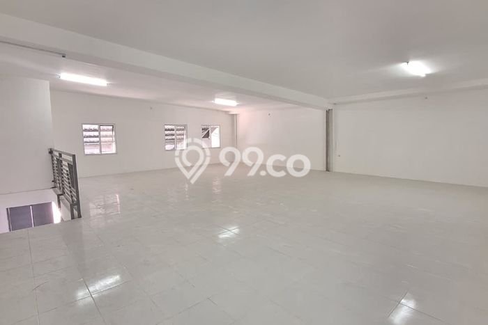 Unit Gudang Paling Strategis di Purwokerto Selatan Purwokerto dengan LB 600m2 Unit Gudang Paling Strategis di Purwokerto Selatan Purwokerto dengan LB 600m2