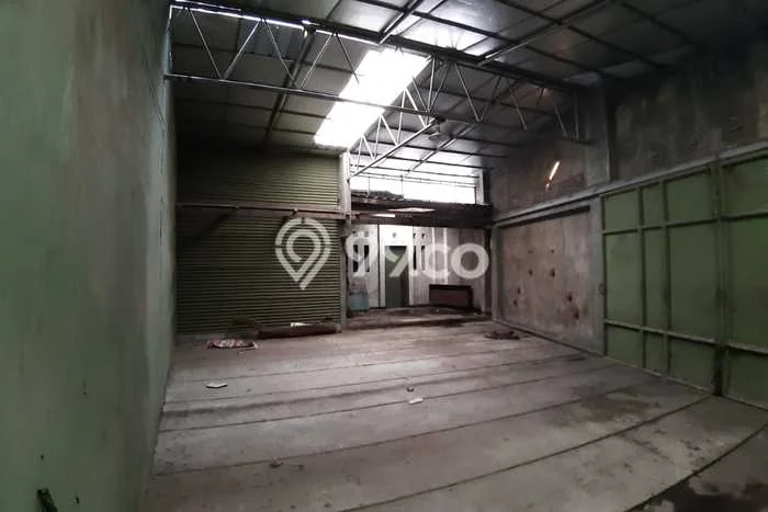 Unit Gudang disewakan di Kiaracondong Bandung dengan LT 900m2 / LB 450m2 Unit Gudang disewakan di Kiaracondong Bandung dengan LT 900m2 / LB 450m2