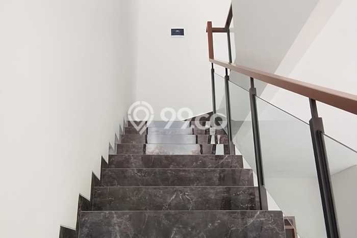 Dijual Rumah Premium dengan Fasilitas Sekitar Lengkap di Bojongloa Kidul, Bandung Dijual Rumah Premium dengan Fasilitas Sekitar Lengkap di Bojongloa Kidul, Bandung