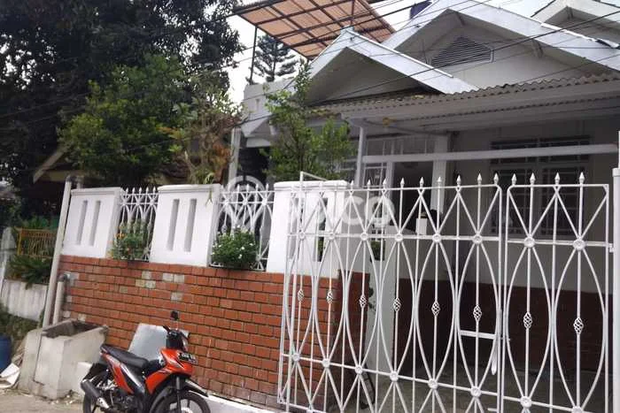 Disewakan Segera Rumah Kondisi Baik di Area Cibeunying Kidul, Bandung Disewakan Segera Rumah Kondisi Baik di Area Cibeunying Kidul, Bandung