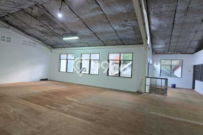 Komersial Disewa di Bandung Kulon, Bandung, LT 510m2 / LB 390m2 Komersial Disewa di Bandung Kulon, Bandung, LT 510m2 / LB 390m2