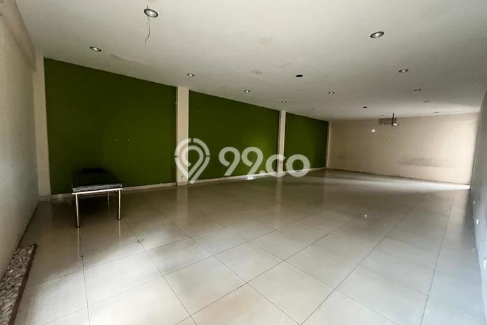 Ruko untuk disewa di Batununggal punya LT 300m2 & LB 600m2 harga sewa kompetitif Ruko untuk disewa di Batununggal punya LT 300m2 & LB 600m2 harga sewa kompetitif
