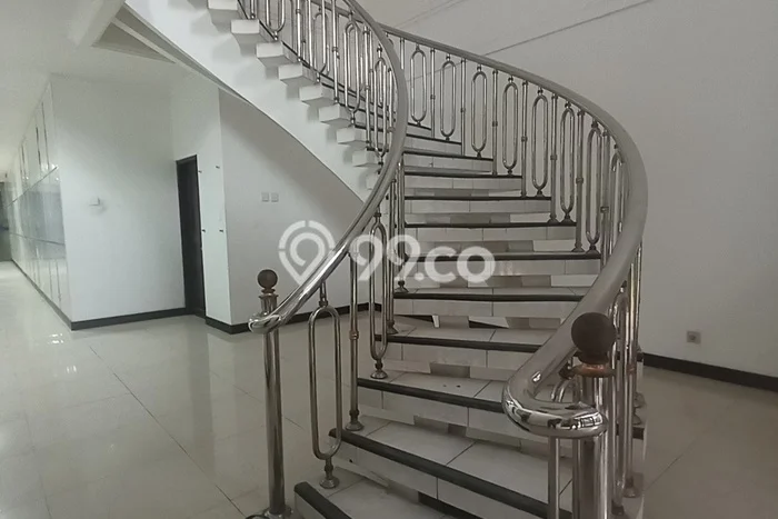 Unit Ruko Dijual di Lengkong Bandung 750m2 Unit Ruko Dijual di Lengkong Bandung 750m2