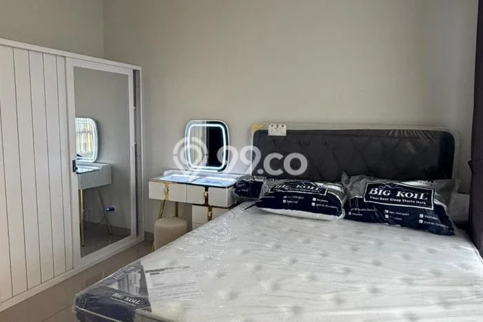 Disewakan! Rumah 3 Kamar Tidur &
2 Kamar Mandi di Summarecon Bekasi, Bekasi Disewakan! Rumah 3 Kamar Tidur &
2 Kamar Mandi di Summarecon Bekasi, Bekasi