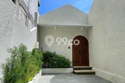 Available Vila untuk Disewa Kawasan Puri Gading, Area 0m², Dekat ke Pusat Kota Available Vila untuk Disewa Kawasan Puri Gading, Area 0m², Dekat ke Pusat Kota