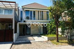 Rumah Lingkungan Nyaman di Citraland, Surabaya, LT 135m2m² LB 140m2m² Rumah Lingkungan Nyaman di Citraland, Surabaya, LT 135m2m² LB 140m2m²