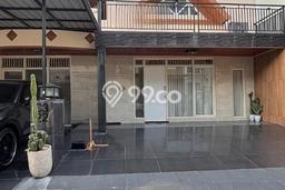Rumah sewa siap pakai 3 KT di Citraland, Surabaya Rumah sewa siap pakai 3 KT di Citraland, Surabaya