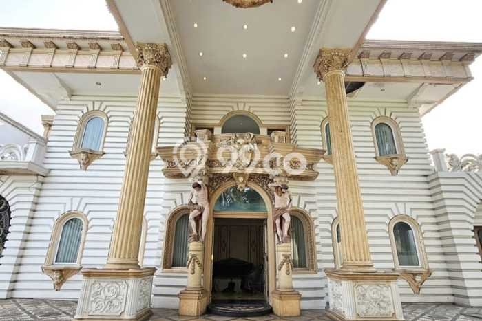 Jual Rumah Luas Elegan Dengan View Cantik di Pondok Indah, Jakarta Selatan Jual Rumah Luas Elegan Dengan View Cantik di Pondok Indah, Jakarta Selatan