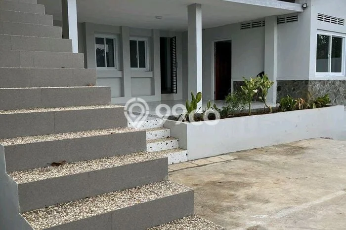Rumah Cantik Siap Pakai Di Bogor Selatan Luas 140m2 Lokasi Strategis Rumah Cantik Siap Pakai Di Bogor Selatan Luas 140m2 Lokasi Strategis