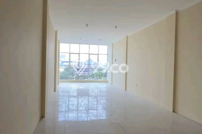Ruko Dijual di Jakarta Barat LT 60m2 & LB 190m2 Lokasi Terbaik! Ruko Dijual di Jakarta Barat LT 60m2 & LB 190m2 Lokasi Terbaik!