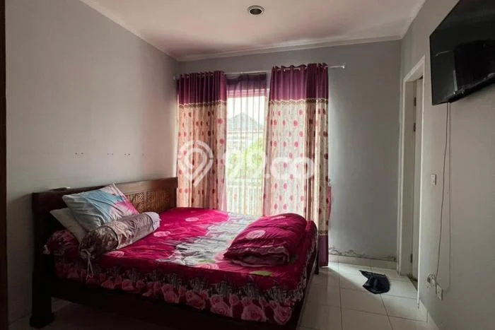 Rumah Cantik Siap Pakai Di Summarecon Bekasi Luas 250m2 Aman Rumah Cantik Siap Pakai Di Summarecon Bekasi Luas 250m2 Aman