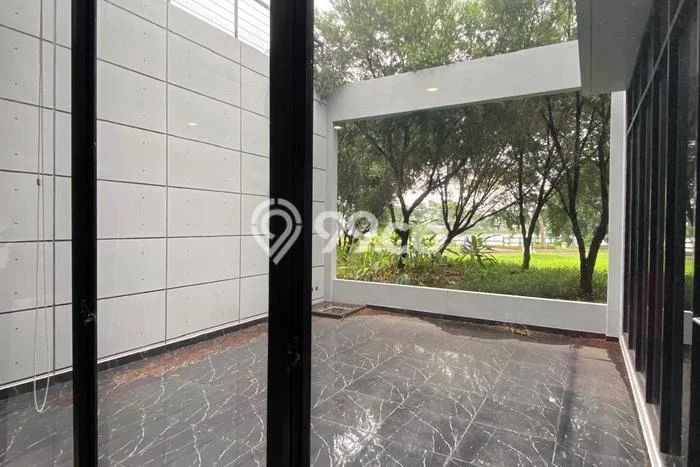 Dijual Rumah Luas Elegan Dengan View Eksklusif di Gading Serpong The Spring, Tangerang Dijual Rumah Luas Elegan Dengan View Eksklusif di Gading Serpong The Spring, Tangerang