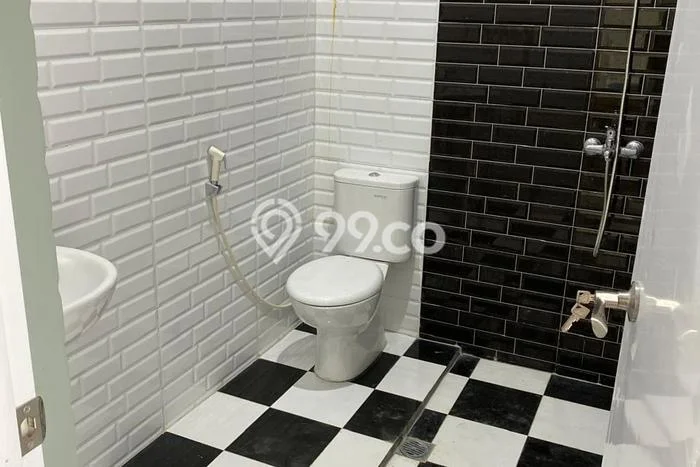 Rumah kawasan , 4 KT, Pemandangan Indah, LT 384m2m² Bangunan 350m2m² Rumah kawasan , 4 KT, Pemandangan Indah, LT 384m2m² Bangunan 350m2m²
