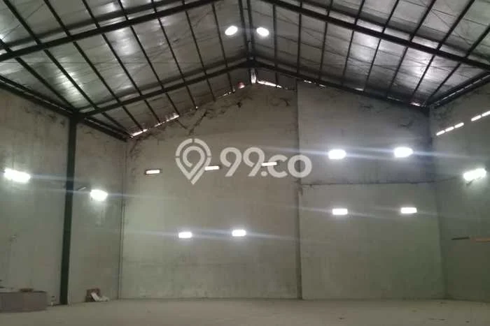 Unit Gudang Disewa Lokasi Arjawinangun, Cirebon Spesifikasi Luas Bangunan 800m2 Unit Gudang Disewa Lokasi Arjawinangun, Cirebon Spesifikasi Luas Bangunan 800m2
