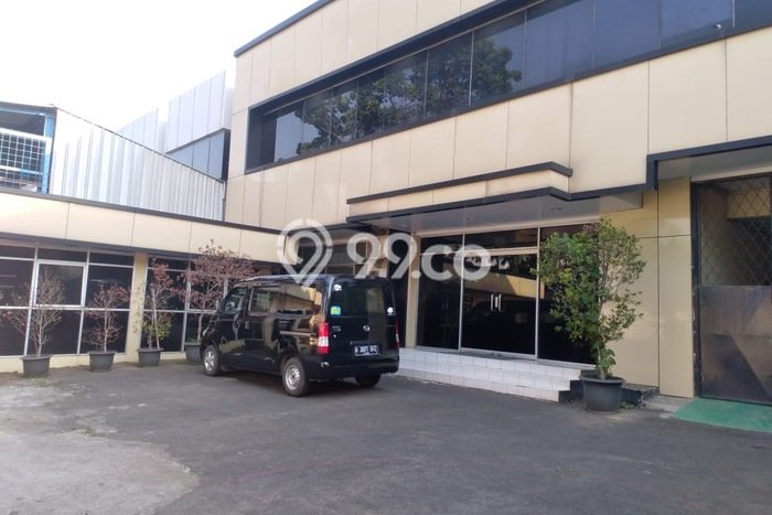 Gudang Kawasan Premium Kawasan Jababeka, Luas 1450m², Jalan Utama Gudang Kawasan Premium Kawasan Jababeka, Luas 1450m², Jalan Utama