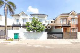 Rumah Luas Asri 3 KT Siap Pakai di Jelupang Tangerang Rumah Luas Asri 3 KT Siap Pakai di Jelupang Tangerang