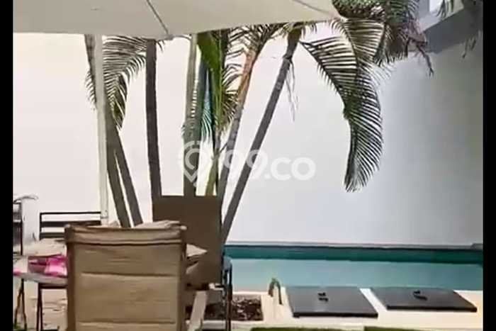 Rumah Luxury Modern Siap Huni di Mampang Jakarta Selatan Rumah Luxury Modern Siap Huni di Mampang Jakarta Selatan