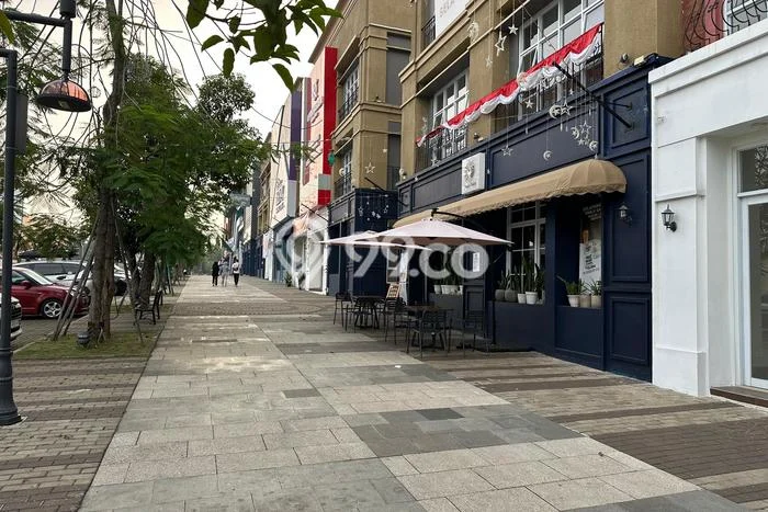 Ruko Dijual di Cinere LT 75m2, LB 221m2 untuk Investasi Ruko Dijual di Cinere LT 75m2, LB 221m2 untuk Investasi