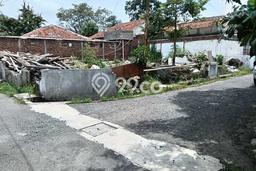 AREA PROSPEKTIF! Tanah di Soekarno Hatta, Luas 174m2m², Akses Fasilitas Umum AREA PROSPEKTIF! Tanah di Soekarno Hatta, Luas 174m2m², Akses Fasilitas Umum