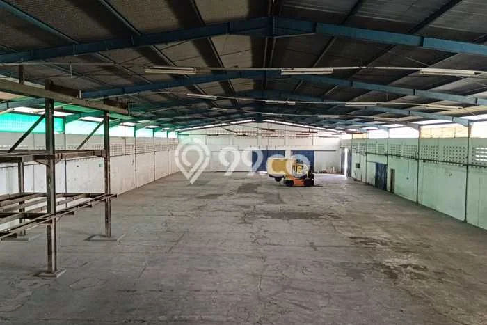 Disewakan Gudang komersial di Kiaracondong luas bangunan 1560m2 Disewakan Gudang komersial di Kiaracondong luas bangunan 1560m2