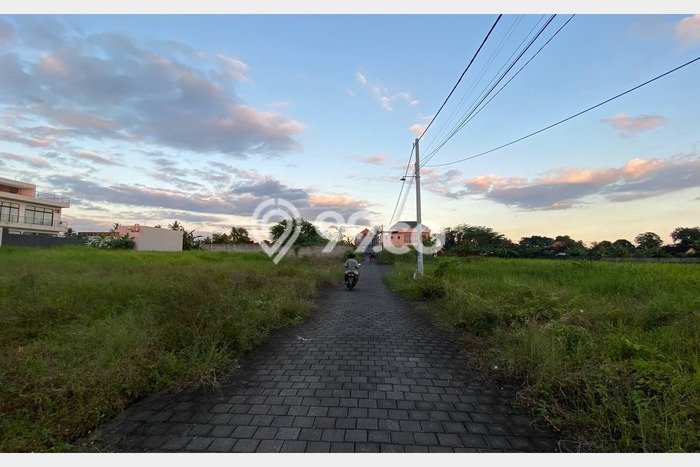 LOKASI STRATEGIS! Tanah di Kedungu, Luas 300m², Lokasi Berkembang, Cocok untuk Hunian LOKASI STRATEGIS! Tanah di Kedungu, Luas 300m², Lokasi Berkembang, Cocok untuk Hunian