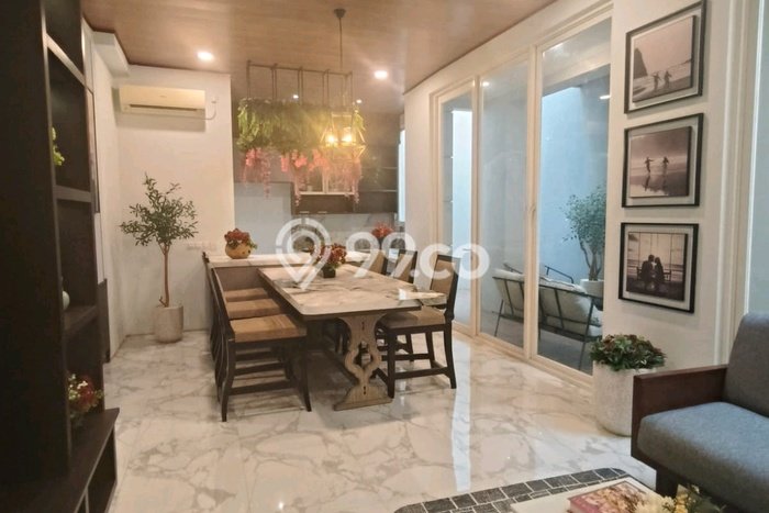Dijual Rumah Premium dengan Fasilitas Sekitar Lengkap di Sambikerep, Surabaya Dijual Rumah Premium dengan Fasilitas Sekitar Lengkap di Sambikerep, Surabaya