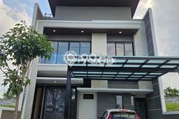 Hunian Mewah LB 220m2 Siap Huni Desain Elegan di Citraland, Surabaya Hunian Mewah LB 220m2 Siap Huni Desain Elegan di Citraland, Surabaya