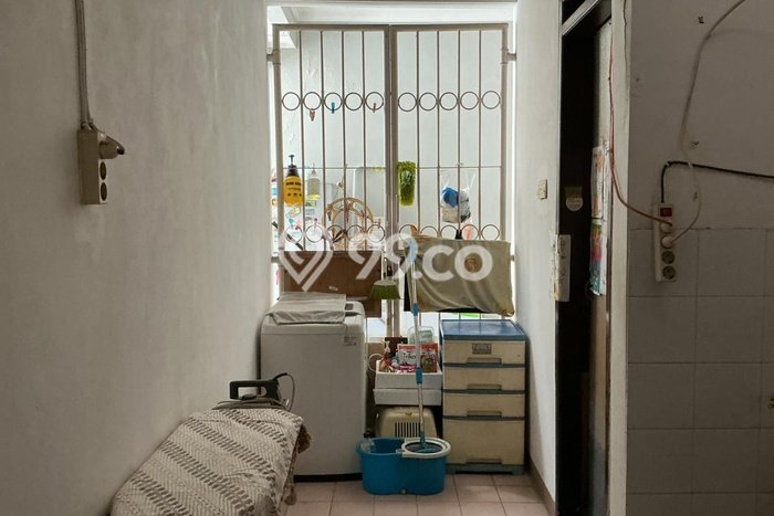 Siap Huni Rumah Mewah 4 Kamar di Wonocolo Dekat ke Mana Pun Siap Huni Rumah Mewah 4 Kamar di Wonocolo Dekat ke Mana Pun