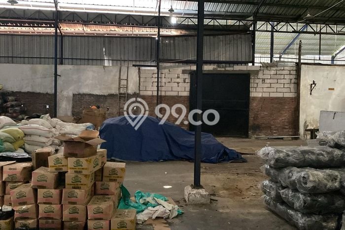 KEUNTUNGAN BERLIPAT! Gudang di Sidoarjo, Luas 1300m2m², Posisi Mainroad KEUNTUNGAN BERLIPAT! Gudang di Sidoarjo, Luas 1300m2m², Posisi Mainroad