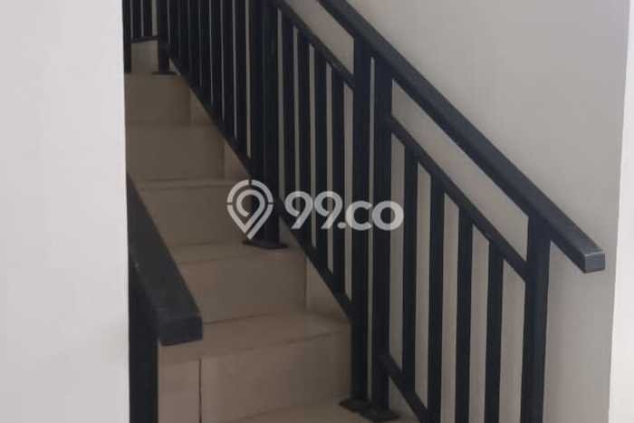 Gudang Dijual Lokasi Stratagis di Driyorejo Gresik Cocok untuk Bisnis Gudang Dijual Lokasi Stratagis di Driyorejo Gresik Cocok untuk Bisnis