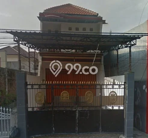 Unit Ruko Disewakan di Petemon di Area Ramai & Strategis Unit Ruko Disewakan di Petemon di Area Ramai & Strategis