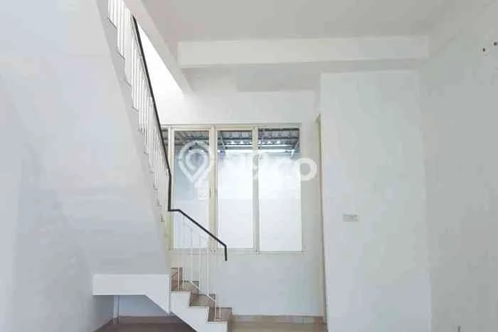 HUNIAN PREMIUM! Rumah di Pakuwon City, 0 KT, Area Berkembang, LT 63m2m² Bangunan 450m2m² HUNIAN PREMIUM! Rumah di Pakuwon City, 0 KT, Area Berkembang, LT 63m2m² Bangunan 450m2m²
