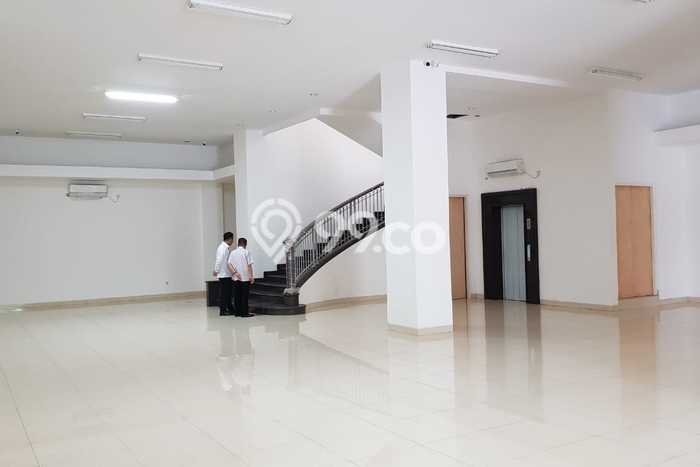 Unit Komersial Dijual di Jemursari Surabaya 1500m2 Unit Komersial Dijual di Jemursari Surabaya 1500m2