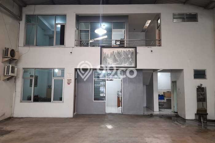 Unit Gudang Dijual di Taman Sidoarjo Luas Tanah 400m2, Luas Bangunan 300m2 Unit Gudang Dijual di Taman Sidoarjo Luas Tanah 400m2, Luas Bangunan 300m2