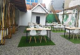 Komersial Bagus Dijual LB 600m2 Lokasi Strategis Surabaya Area Cocok untuk Bisnis Komersial Bagus Dijual LB 600m2 Lokasi Strategis Surabaya Area Cocok untuk Bisnis