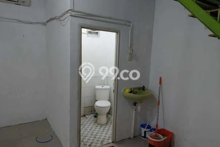 Unit Gudang Disewa Lokasi Sidoarjo, Sidoarjo Spesifikasi Luas Bangunan 216m2 Unit Gudang Disewa Lokasi Sidoarjo, Sidoarjo Spesifikasi Luas Bangunan 216m2