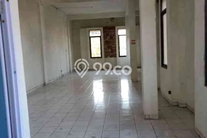 Unit Komersial Disewakan di Surabaya Area Strategis Harga Kompetitif Unit Komersial Disewakan di Surabaya Area Strategis Harga Kompetitif